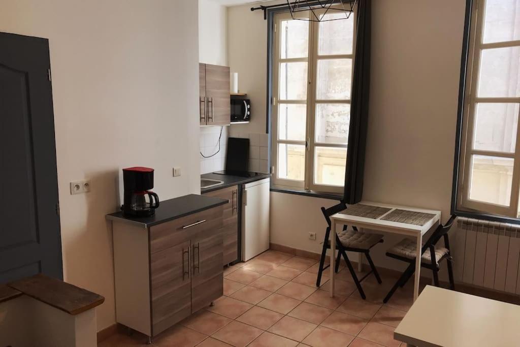Studio Tout Confort - Intra-Muros - Plein Centre Avignon Eksteriør billede